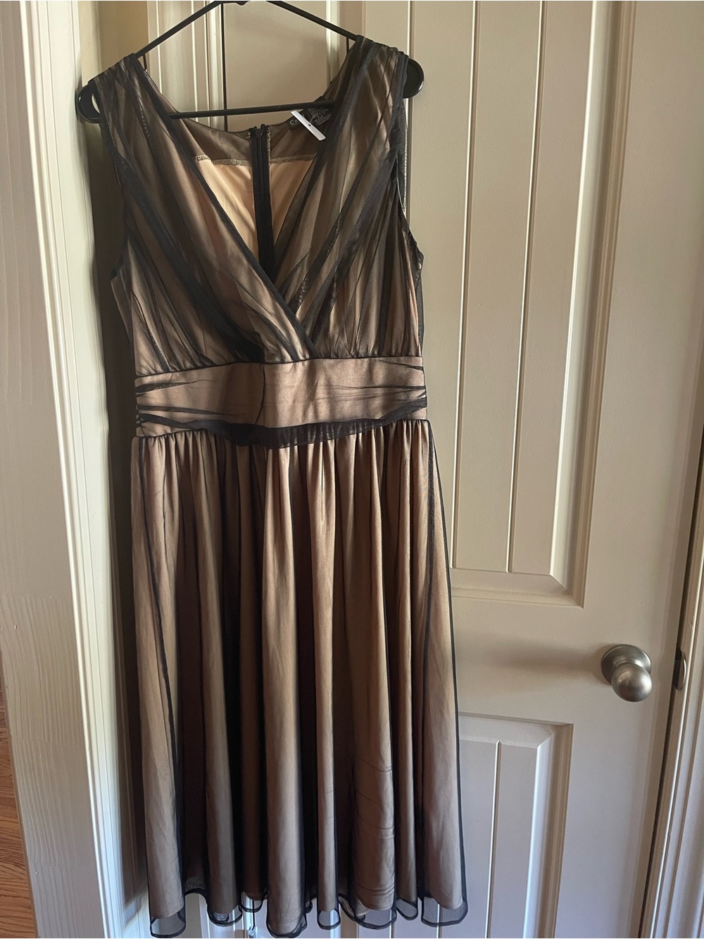 NWT Sleeveless V-Neck Brown & Black Mesh Overlay Dress